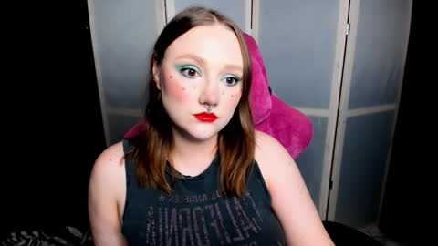 Snapshot of motorkate chatting on 10.08.25 motorkate online show from 10.08.25