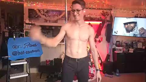 hot-caution online show from 12.03.25