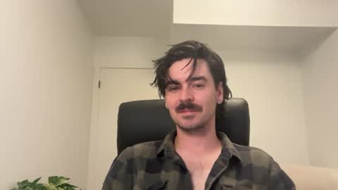 Snapshot of moustachematt chatting on 06.15.26 moustachematt online show from 06.15.26