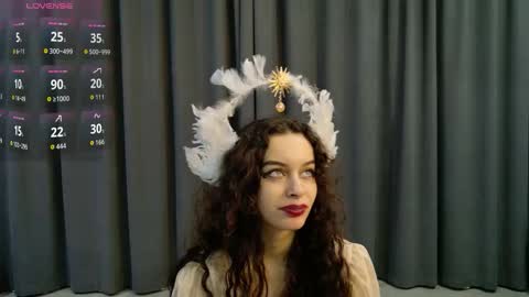 Luna online show from 12.19.25