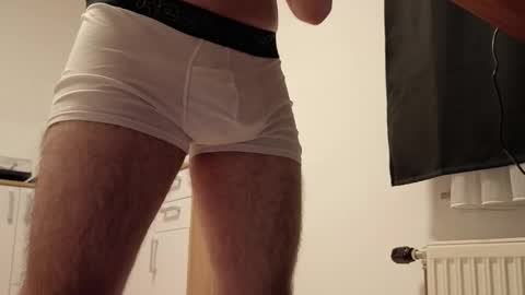 Snapshot of mr10069 chatting on 12.16.25 mr10069 online show from 12.16.25