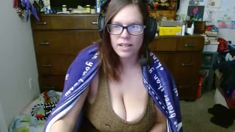 Snapshot of mr_and_mrs_dragon chatting on 01.23.25 Mr and Mrs Dragon online show from 01.23.25