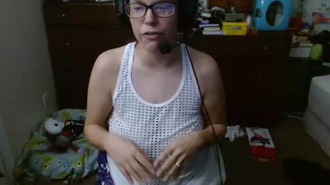 Snapshot of mr_and_mrs_dragon chatting on 02.07.25 Mr and Mrs Dragon online show from 02.07.25