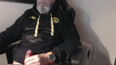 mr_boombastic2021 online show from 11.08.25