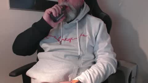 mr_boombastic2021 online show from 11.27.25