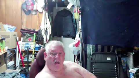 mr_canoe_licker_69 online show from 12.30.24