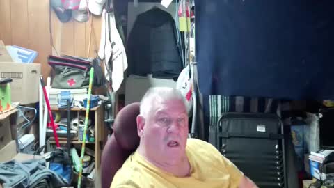 mr_canoe_licker_69 online show from 12.31.24
