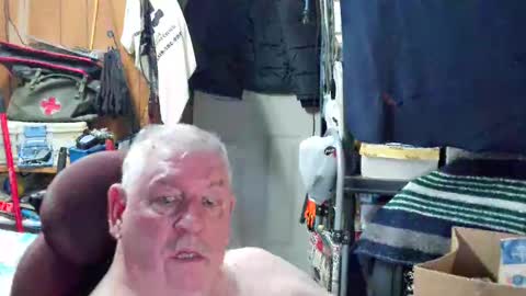 mr_canoe_licker_69 online show from 01.11.25