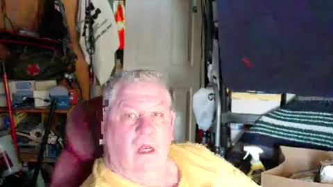 mr_canoe_licker_69 online show from 01.17.25