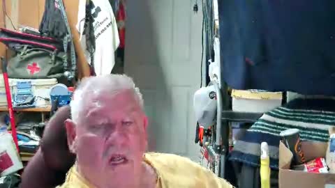 mr_canoe_licker_69 online show from 01.18.25