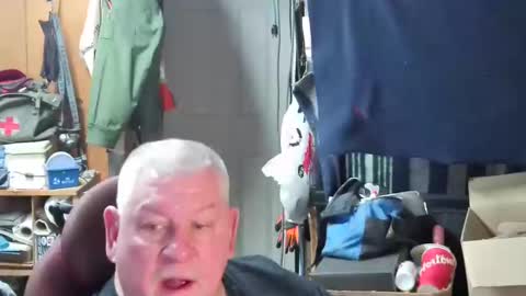 mr_canoe_licker_69 online show from 02.12.25
