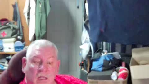mr_canoe_licker_69 online show from 02.14.25