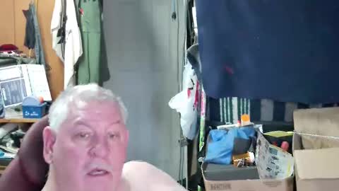 mr_canoe_licker_69 online show from 03.02.25