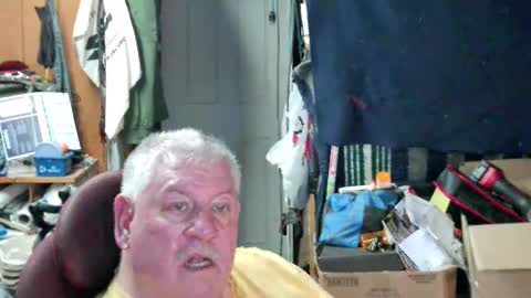 mr_canoe_licker_69 online show from 03.05.25