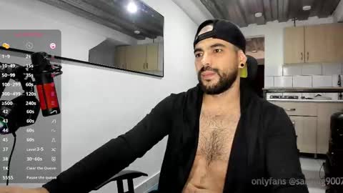 chris online show from 10.12.25