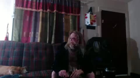 mr_happy12 online show from 11.15.25