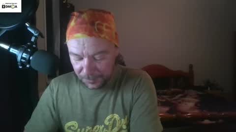 Snapshot of mr_i_ chatting on 10.20.25 mr_i_ online show from 10.20.25