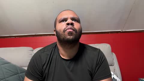 Snapshot of mr_irvin chatting on 03.18.26 mr_irvin online show from 03.18.26