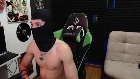 Snapshot of mr_lollipop77 chatting on 03.07.25 Call me Angel please online show from 03.07.25