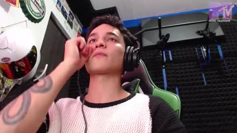 Snapshot of mr_lollipop77 chatting on 10.23.25 Call me Angel please online show from 10.23.25