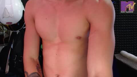 Snapshot of mr_lollipop77 chatting on 10.24.25 Call me Angel please online show from 10.24.25