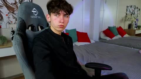 Kris online show from 02.13.25