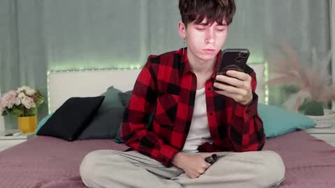 Kris online show from 02.17.25