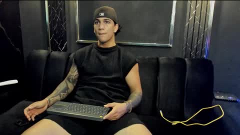 mr_maximo online show from 10.06.25