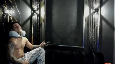 mr_maximo online show from 10.15.25