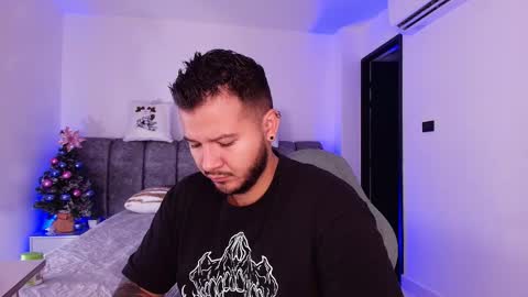 MIKEE online show from 01.10.26