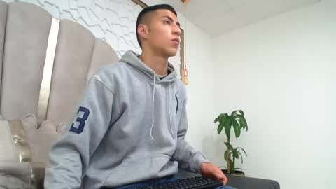 Snapshot of mr_porn_9 chatting on 05.17.26 Mr Porn online show from 05.17.26