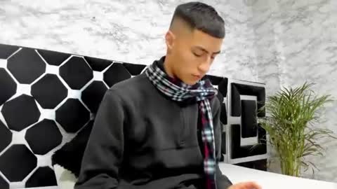 Snapshot of mr_porn_9 chatting on 06.18.26 Mr Porn online show from 06.18.26