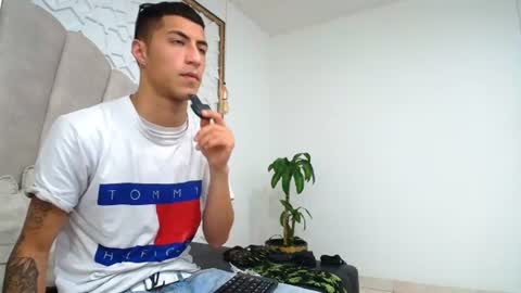 Snapshot of mr_porn_9 chatting on 06.21.26 Mr Porn online show from 06.21.26