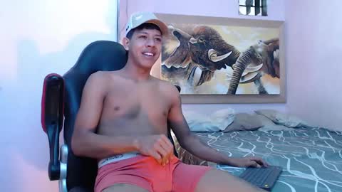 mr_stiven_ online show from 02.20.25