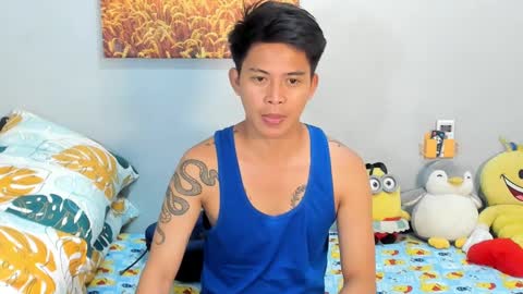 Snapshot of mr_swe3t0oth chatting on 02.25.25 KYLE online show from 02.25.25