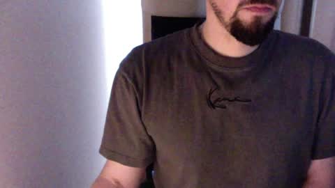 Snapshot of mr_teatime1989 chatting on 01.16.25 the office guy online show from 01.16.25