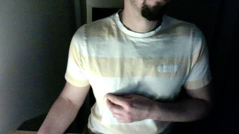 Snapshot of mr_teatime1989 chatting on 01.25.25 the office guy online show from 01.25.25