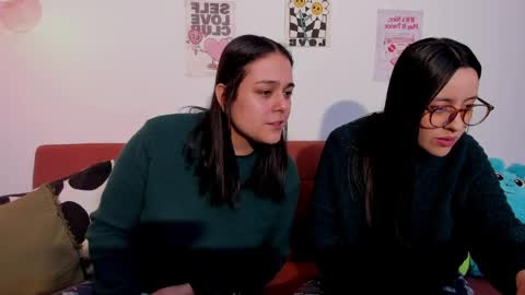 Snapshot of mrbuu_ chatting on 06.08.26 Laura online show from 06.08.26