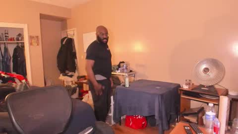 Snapshot of mrchuckdailyxxx chatting on 02.20.26 Chuck Daily online show from 02.20.26
