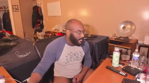 Snapshot of mrchuckdailyxxx chatting on 02.25.26 Chuck Daily online show from 02.25.26