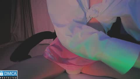 Snapshot of mrediana chatting on 05.13.26 mrediana online show from 05.13.26