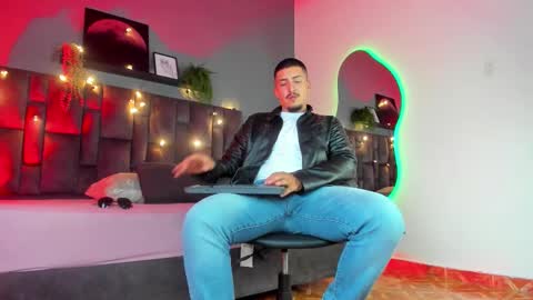 Snapshot of mrfox__ chatting on 02.05.26 Mr Fox online show from 02.05.26