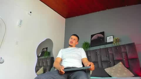 Snapshot of mrfox__ chatting on 03.02.26 Mr Fox online show from 03.02.26