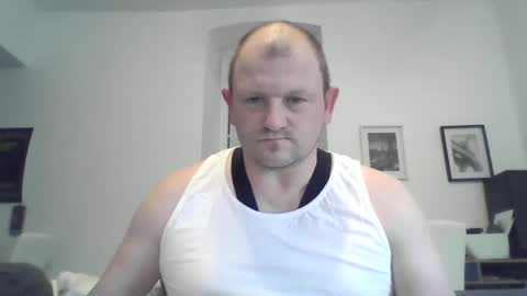 Snapshot of mrhotsex69 chatting on 04.20.26 mrhotsex69 online show from 04.20.26