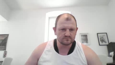 Snapshot of mrhotsex69 chatting on 04.29.26 mrhotsex69 online show from 04.29.26