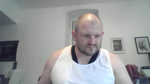 Snapshot of mrhotsex69 chatting on 05.06.26 mrhotsex69 online show from 05.06.26