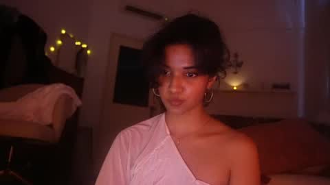 Snapshot of mriea_ chatting on 09.14.25 mriea_ online show from 09.14.25