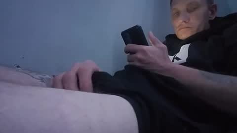 Snapshot of mrj1979 chatting on 12.02.24 mrj1979 online show from 12.02.24