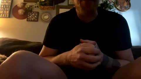 Snapshot of mrj1982 chatting on 03.04.25 Mr.j online show from 03.04.25