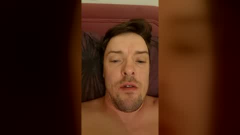 Snapshot of mrjames1995 chatting on 08.04.26 mrjames1995 online show from 08.04.26